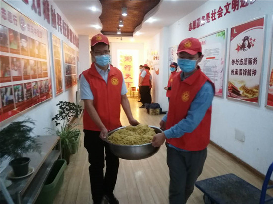 河南省委统战部组织开展“爱心粥·统战情”志愿服务活动